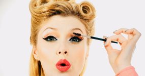 Start je eigen vintage make-upproductenmerk
